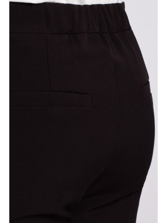 K055 Slim leg trousers - black